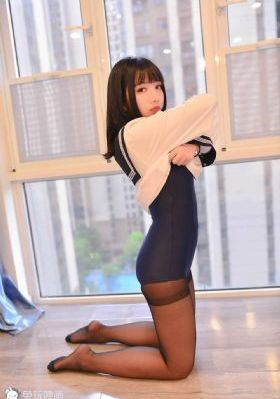 边摸边亲奶边做爽的导演是谁