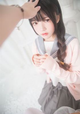 古装三级吃奶做爰